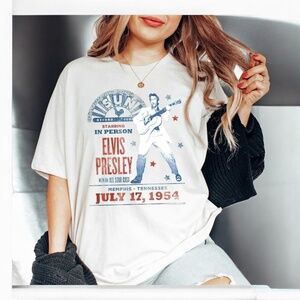 AMERICAN CLASSICS Elvis Presley King of Rock n Roll Adult Shirt Sleeve Tee (M)